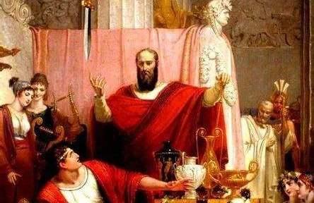 在古希腊，阿尔哥斯僭主政治是如何建立的？