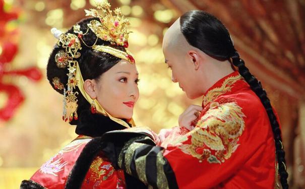 清朝的原配皇后中，只有她的儿子当上了皇帝，还是情敌亲口举荐的
